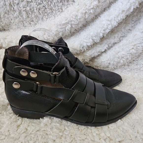 Free People Shoes - Free People Black Leather Style Nine Booties Shooties sz 40